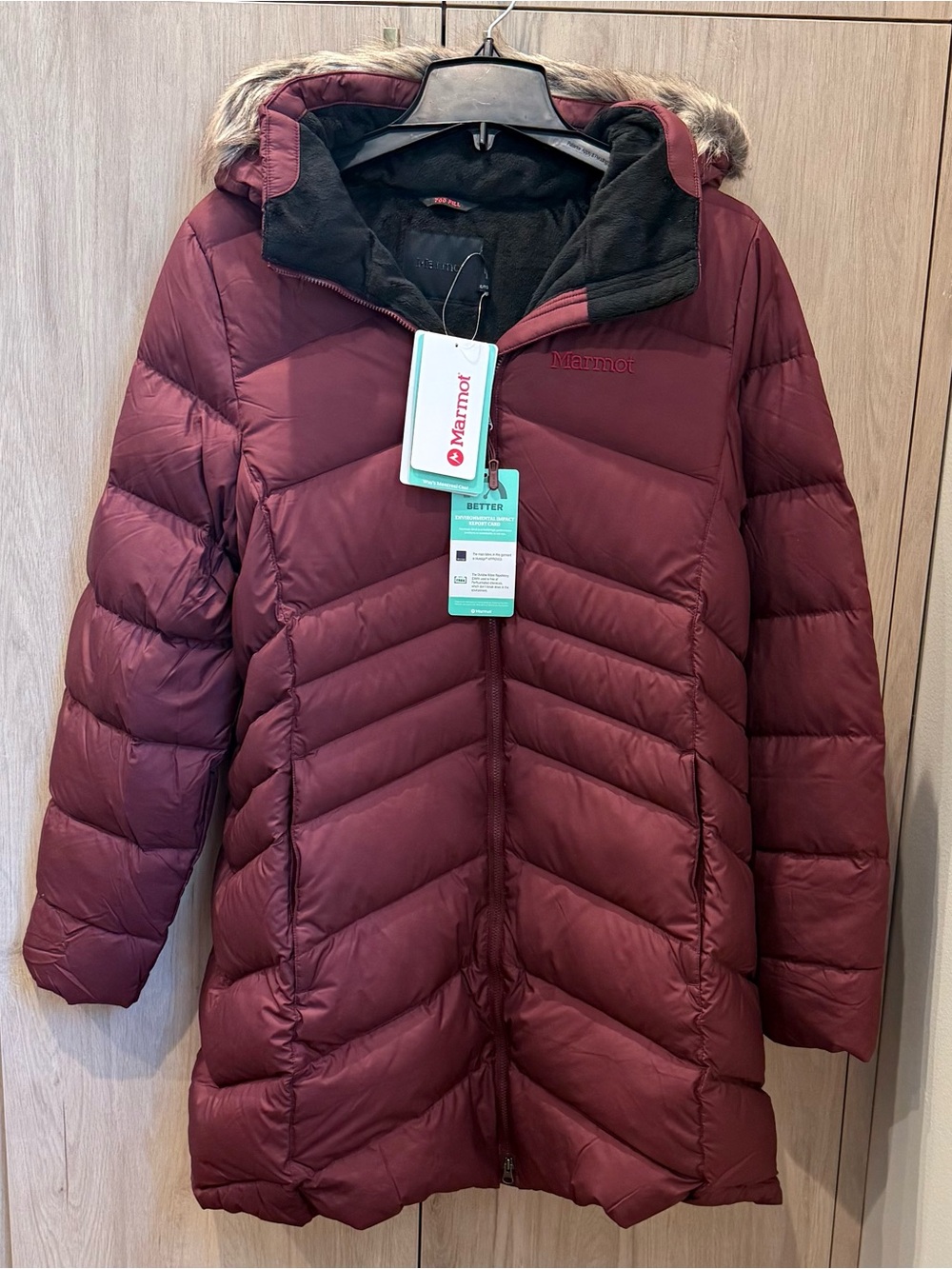 NWTs Marmot Montreal Down Coat. Port Royal. Size XL